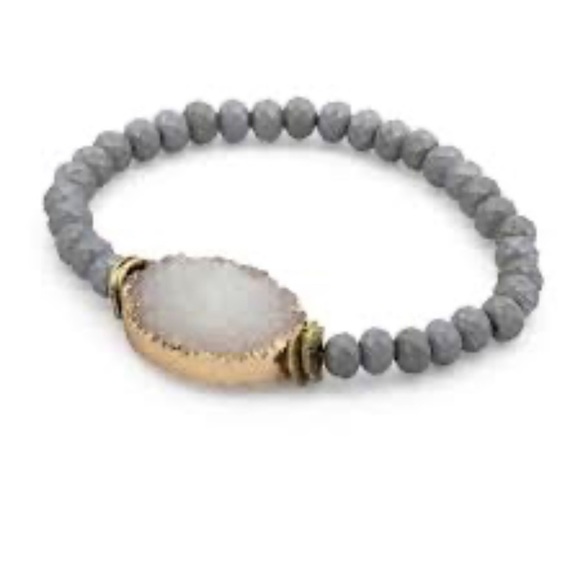 Jewelry - STONE BEAD BRACELET WITH DRUZY GREY STONE